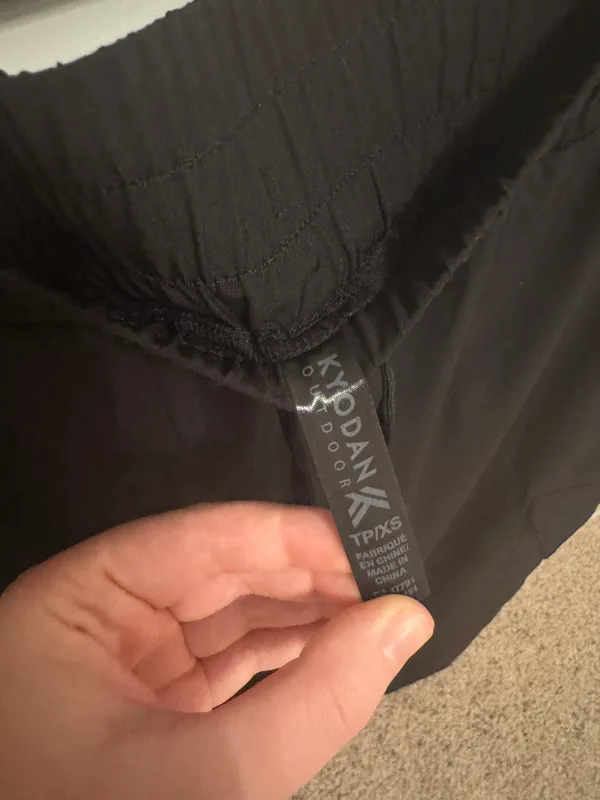 Black Cargo Pants Size XS - Image 4