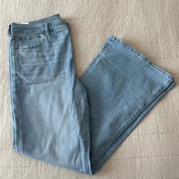 Women’s American Eagle Jeans - Image 5