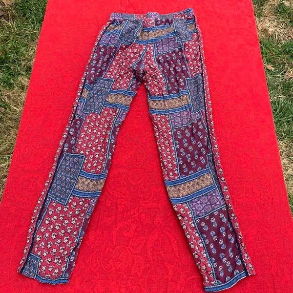 bershka floral‎ patchwork pants size small - Image 3