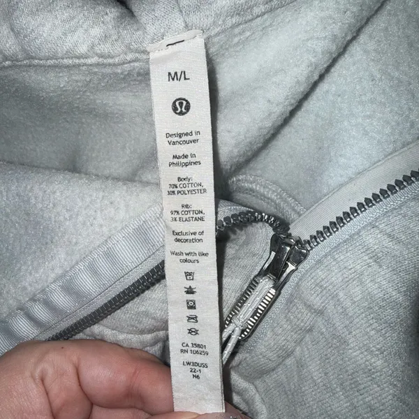 Lululemon Scuba Half-Zip Hoodie in heathered light grey - Image 3