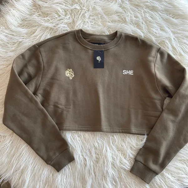 Wolves Darc Sport SHE Cursive Crop Crewneck Sage Size Small - Image 2