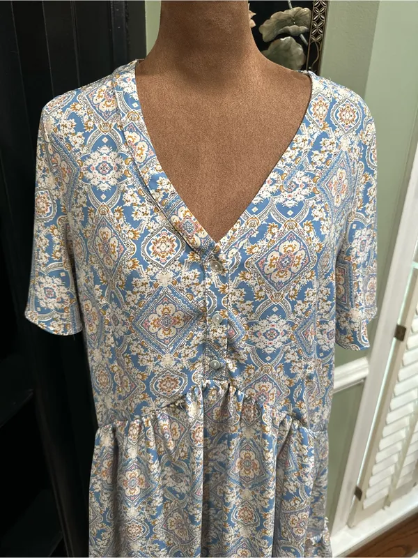 Hailey & Co Blue Floral Button‑Down Flirty Dress – Size Small - Image 3