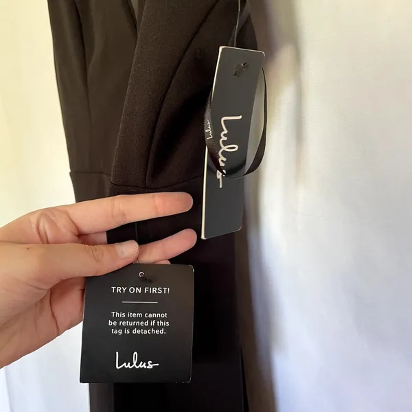 NWT Lulus black full length dress open back deep princess neckline size M - Image 3