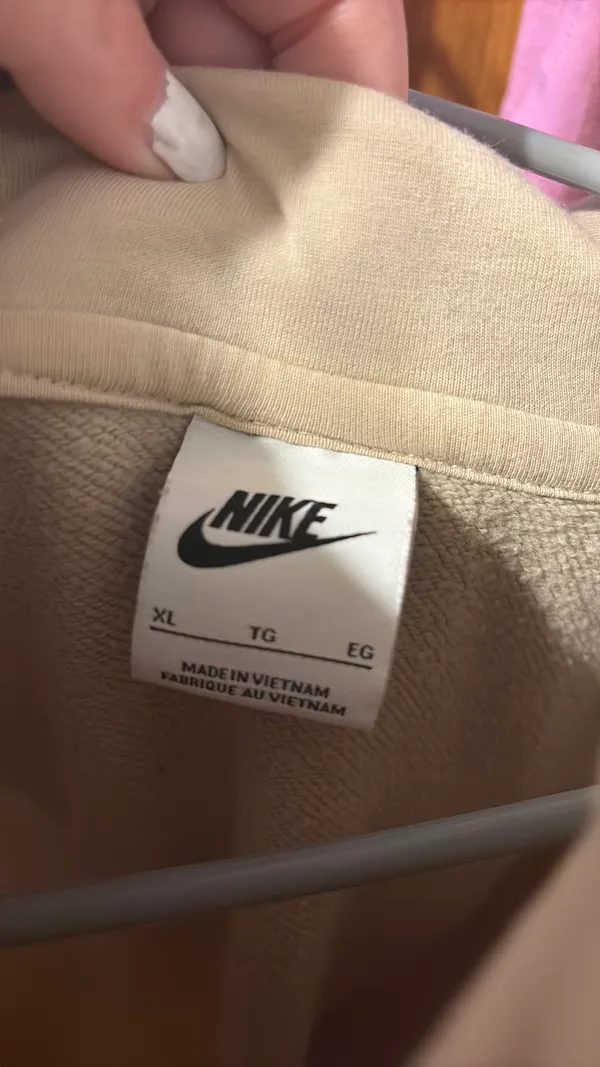 Nike Sweatshirt Hoodie - Image 2