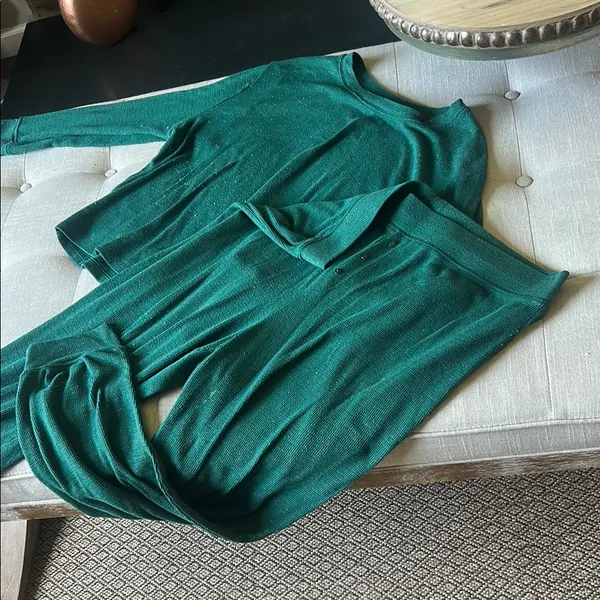 Stars Above Green Sparkly Two Piece Pajamas Set Size XXL - Image 3