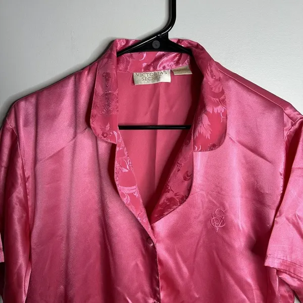 Women's‎ Vintage Victoria's Secret Size S Gold Label Pink Button Nihtgown Satin - Image 2