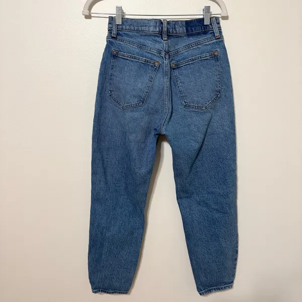 Abercrombie & Fitch The '80s Mom high rise Jeans Size 26 SHORT / Size 2 - Image 6