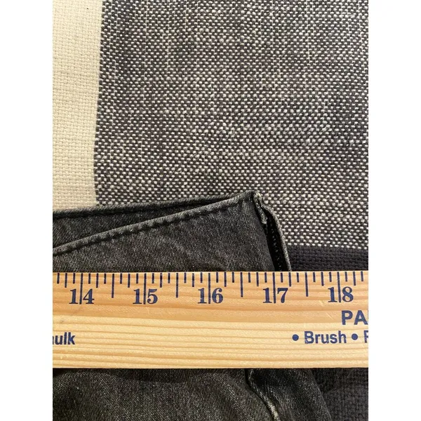 Levi's Premium Straight Leg Jeans Charcoal Wash Denim Black Women's Size 32x30 - Image 10