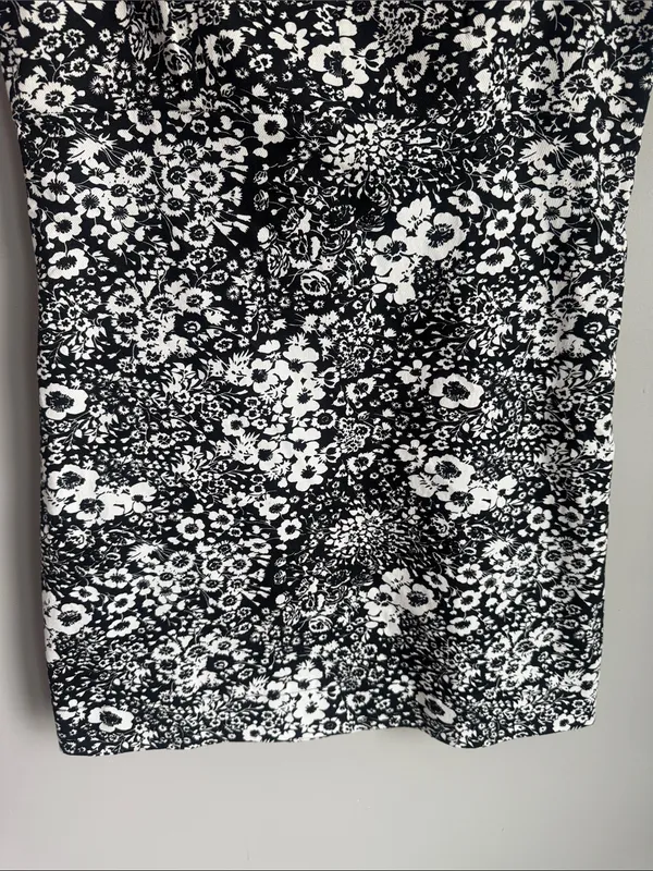Tuckernuck Hyacinth House Black & White Denim Floral Gaia Mini Dress Large - Image 7