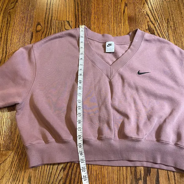 Nike Sportswear Phoenix Fleece Women's Cropped V-Neck Top Smokey Mauve - Image 2