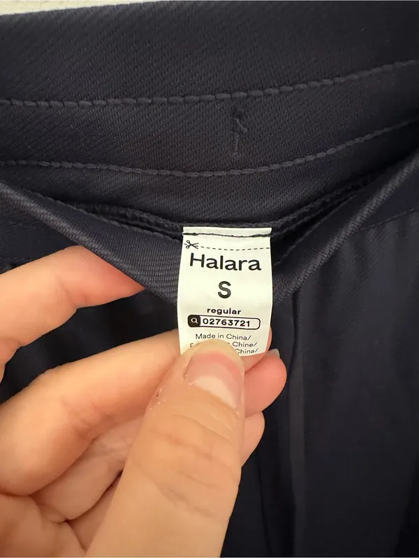 NWOT Halara drawstring curved hem track pants blue small - Image 3