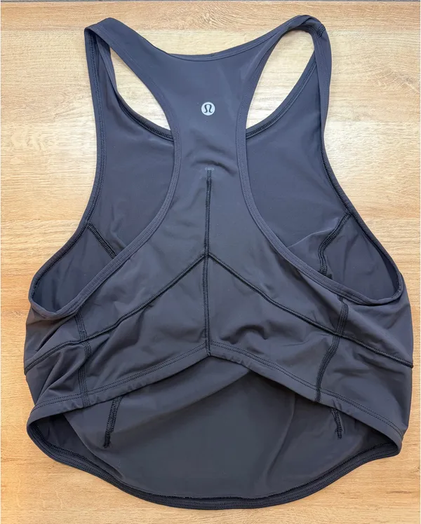 Lululemon black cropped tank top - Image 2