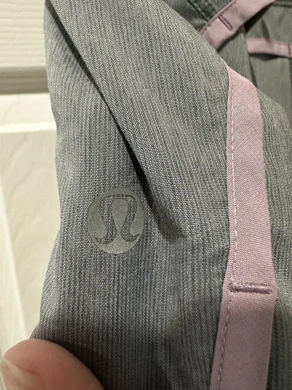 Lululemon Speed Running Shorts Gray Colorblock Size 4 - Image 6