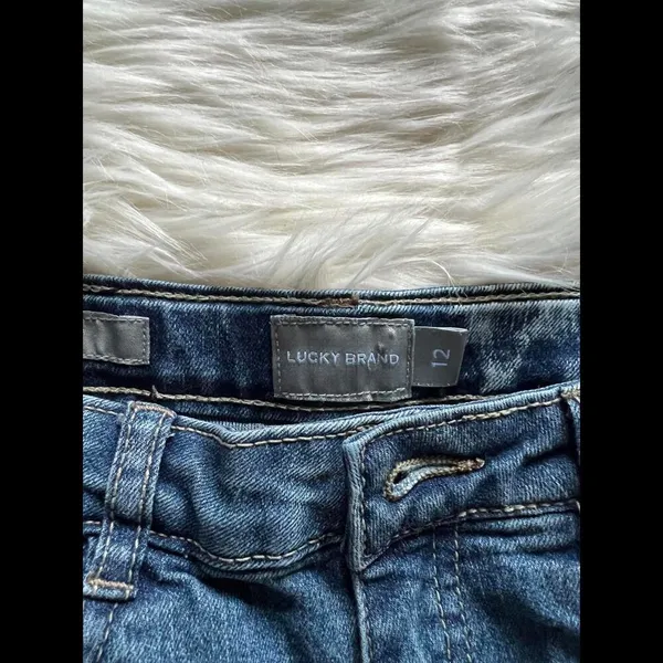 Lucky Brand denim “Riley Shorts” size 12 - Image 4