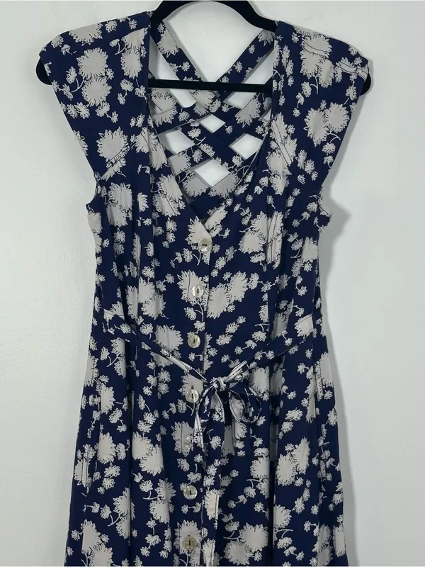 Maeve by Anthropologie Navy Blue White Floral Button Front Maxi Dress Size 4 - Image 2