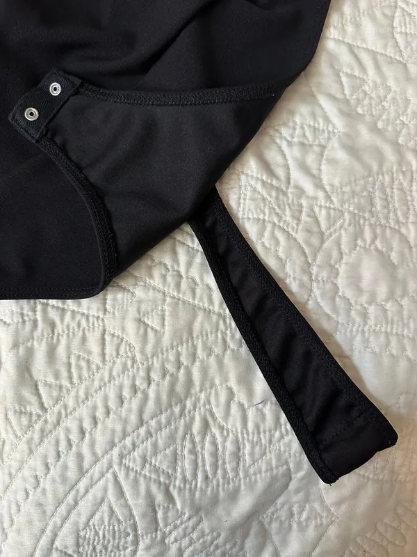 Vestique Black Bodysuit - Image 4