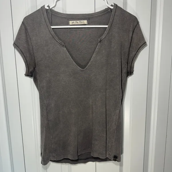 Free People Always Yours Tee Gray Notched V Neck Mineral Wash Gray‎ Womens Small - Image 2