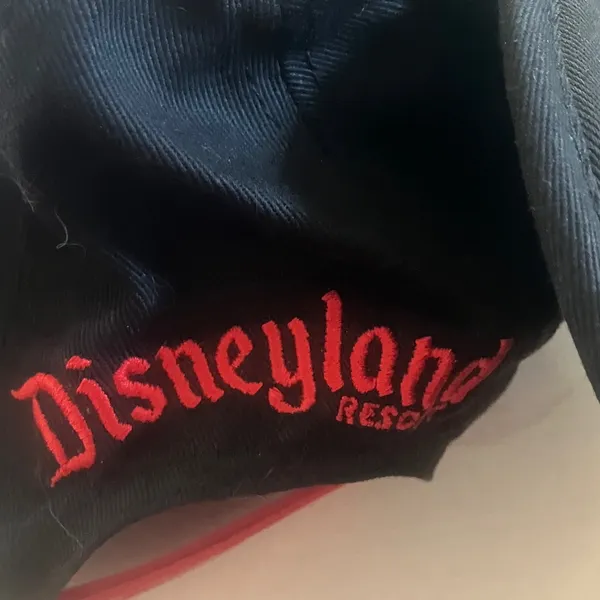 FINAL MARKDOWN Disney Black and Red Disneyland Resort Cap 57-60cm - Image 4
