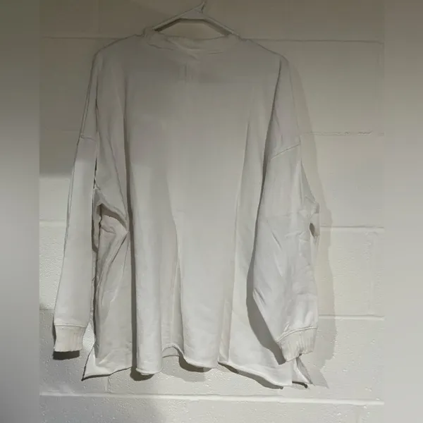 white aerie small crewneck - Image 2