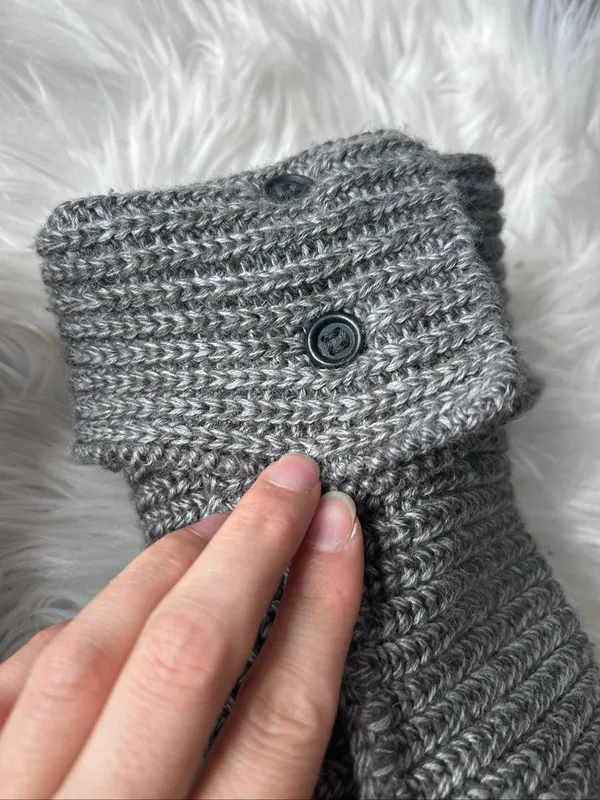 UGG Australia Women Classic Cardy Knit Boots Size 5 Gray - Image 3