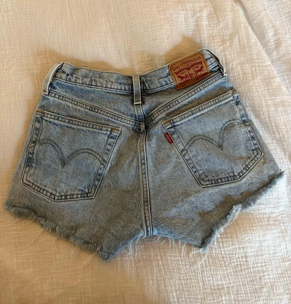Levi’s 501 Shorts - Image 2