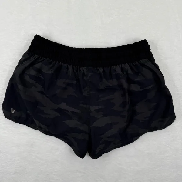 Vuori Clementine 2.0 running Black Camo Performance Athletic Shorts Size XS READ - Image 7