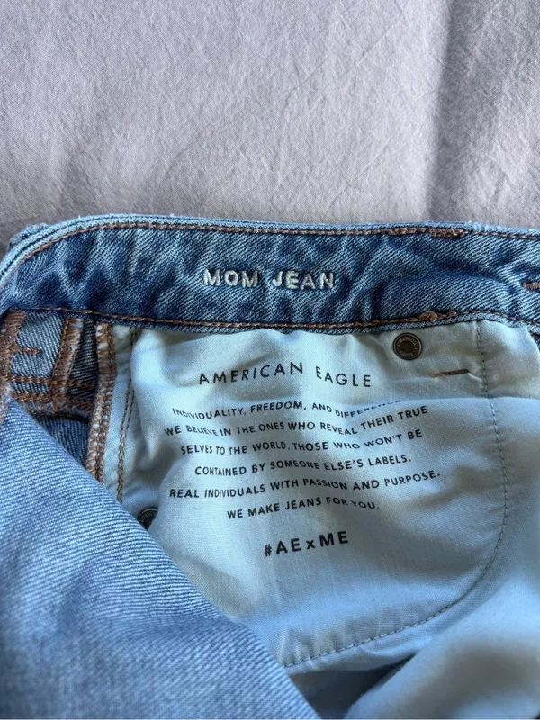 American Eagle Outfitters Distressed Mom Jeans - Image 7