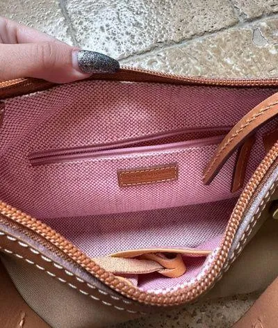 Dooney & Bourke ✨beige  mini bag - Image 5