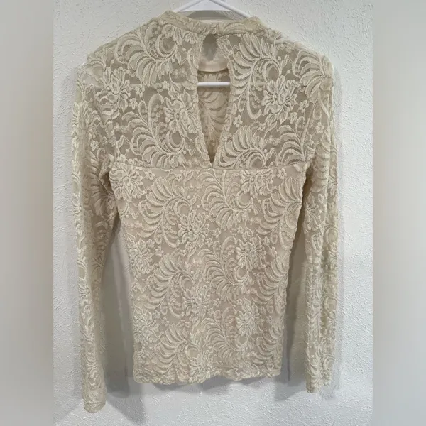 Abercrombie & Fitch Ivory Lace Mock Neck Blouse Women’s Size Small VGUC - Image 2