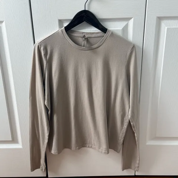 Skims Relaxed Fit Long Sleeve Tee in Stone - Image 2