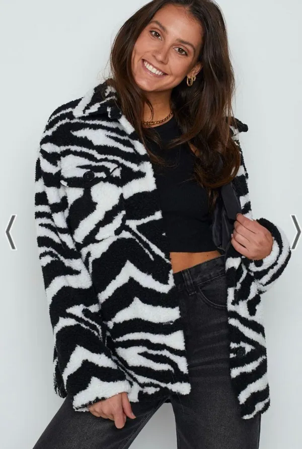 Beginning Boutique Zebra Coat - Image 3