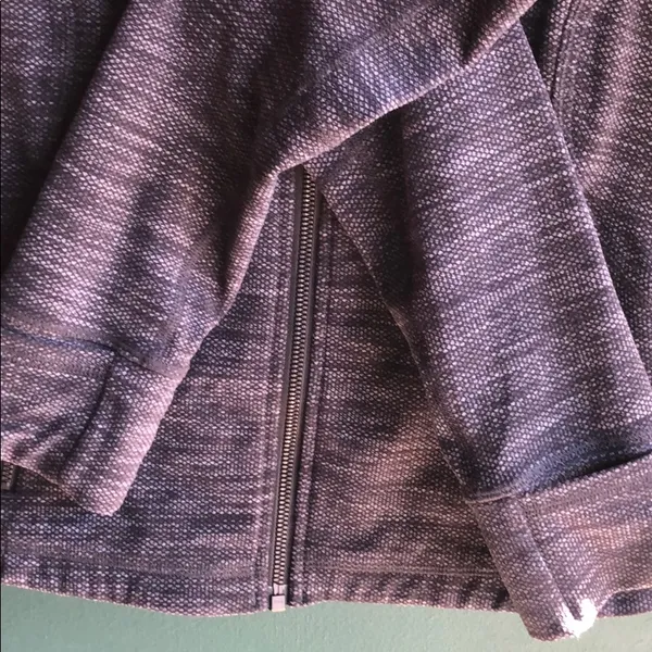 Lululemon Athletica Jackets & Black/Gray size 10 - Image 9