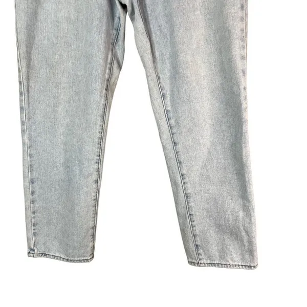 Pacsun High Waisted Mom Jeans Size 28 - Image 6