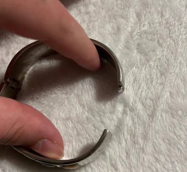 Fashion Costume Jewelry Silver Tone Cuff Bracelet - Image 5