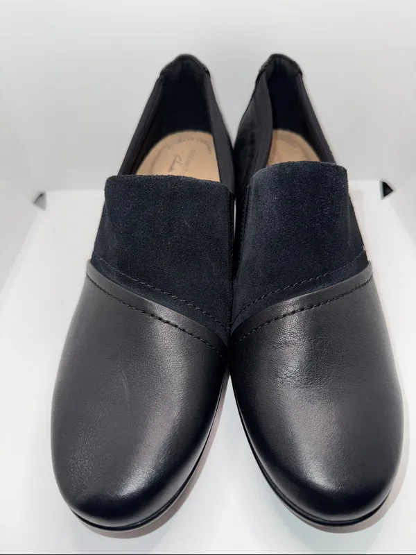 Clarks Emily Step Loafer Bootie Shoes Black Leather Women’s 9 - Image 2