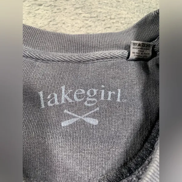Lakegirl gray Sweatshirt large crew neck - Image 3