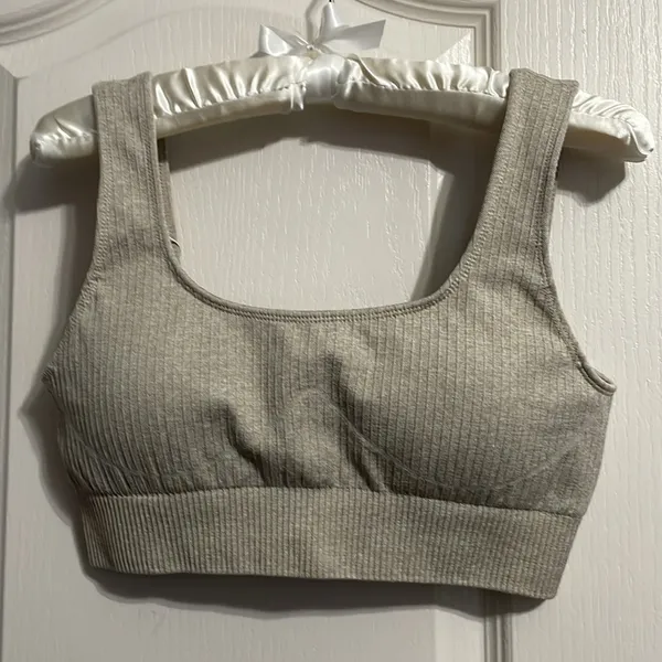 💖 NWOT Tan Matching Activewear Set Bra & Leggings - Image 3