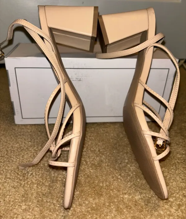 Amazon Nude heels - Image 2