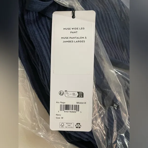 ALO Yoga NWT Muse Wide Leg Pants Navy Blue Size M - Image 9