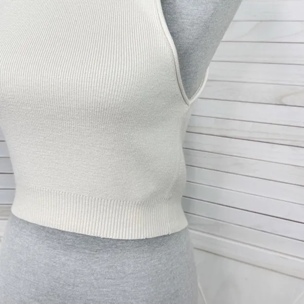 Pretty‎ Little Thing Ribbed Knit Racer Back Crop Tank Top Cream Medium - Image 6