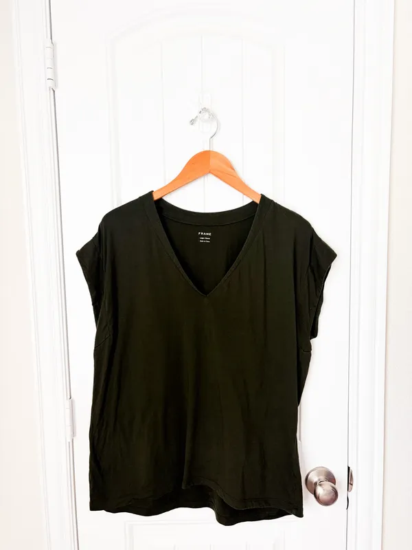 Frame Easy V-Neck Tee Dark Green Size Large - Image 3