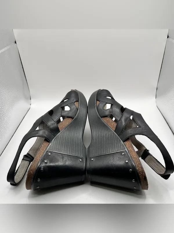 Dansko Felicia black leather wedge sandals, stylish strappy cut-out upper 39 - Image 8