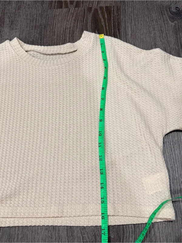 NWOT Unbranded Waffle Knit Cropped Short Sleeve - Image 6