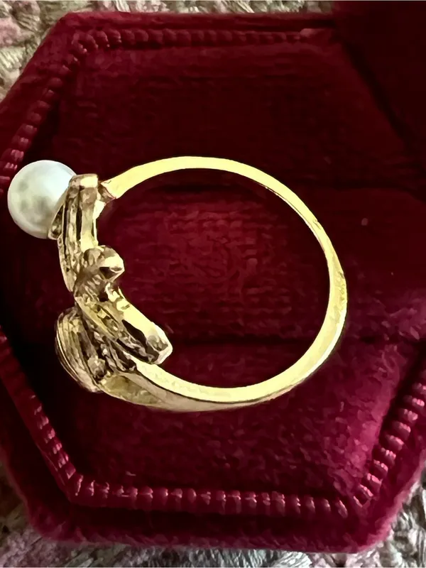 Women’s Stainless Steel Golden Embellished Ring Size 7 - Image 3