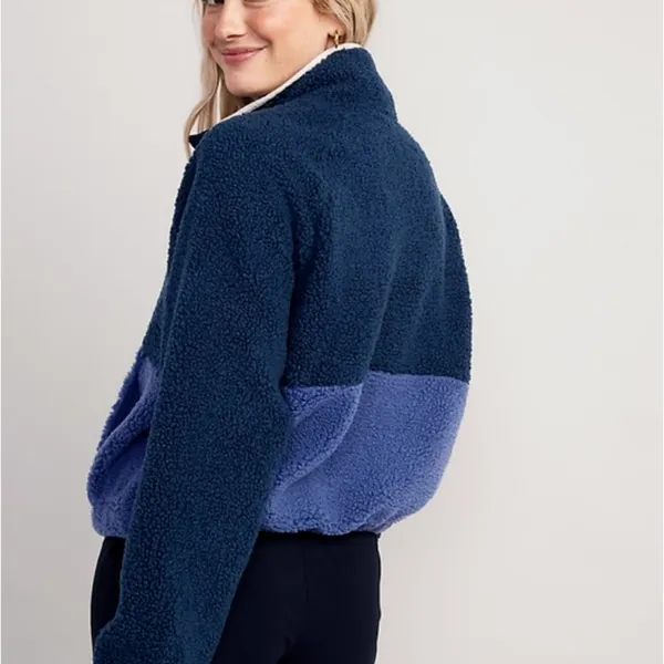 Old Navy NWT Long-Sleeve Oversized Two-Tone Sherpa Sweatshirt for Women - Image 5