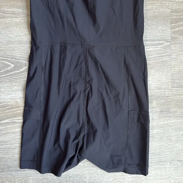 NEW Outdoor Voices One Shoulder  lined Medium - Image 11
