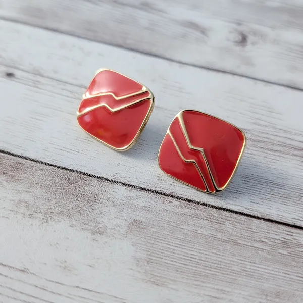 Vintage Clip On Earrings Retro Stylish Red & Gold Tone Statement - Image 2
