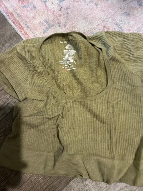 Anthropologie Olive Ribbed Scoop Neck Crop Top - Image 8