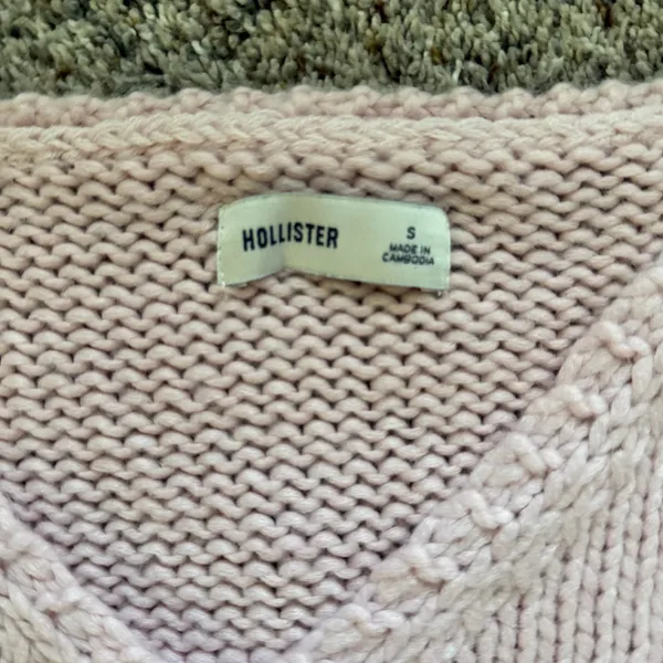 Hollister bow sweater - Image 2