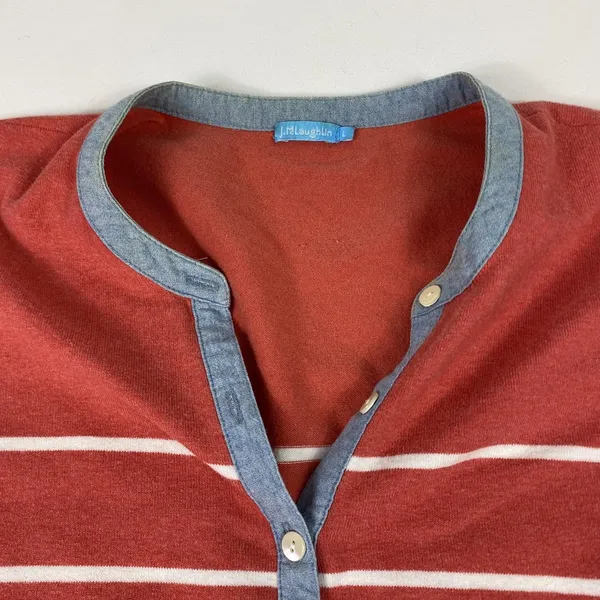 J McLaughlin Shirt Womens Large Red Stripe‎ 3/4 Sleeve Henley Chambray Trim Top - Image 3